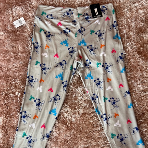 NWT Mickey Mouse Leggings ✨ - Picture 2 of 3